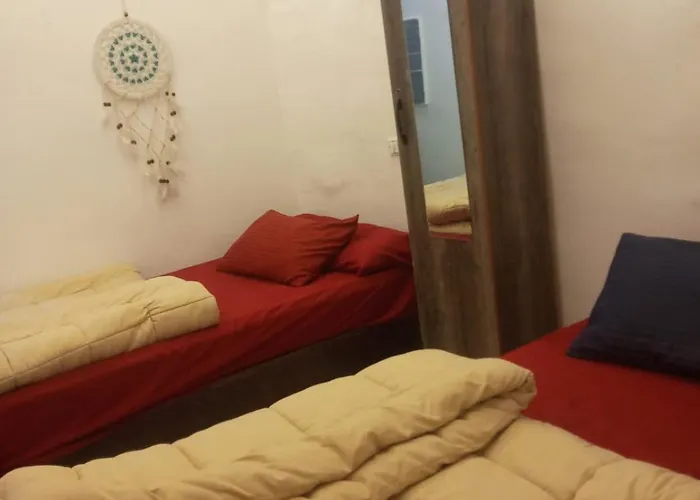 فندق Dania House