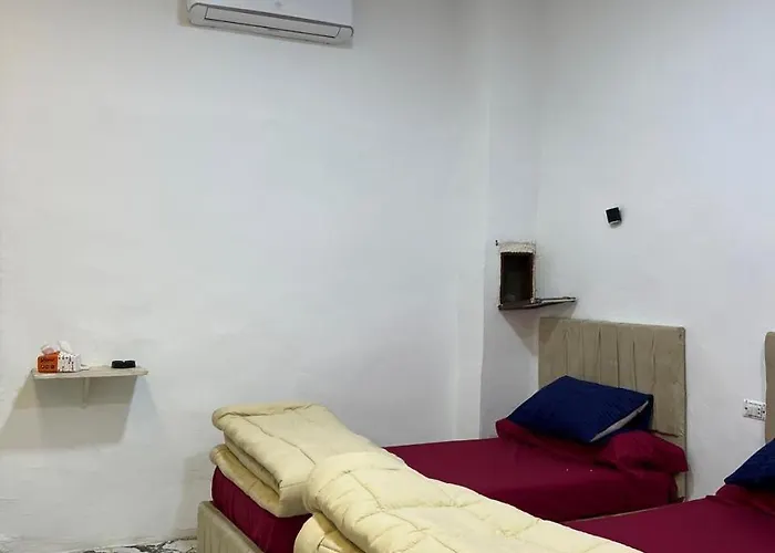 Dania House فندق 3*