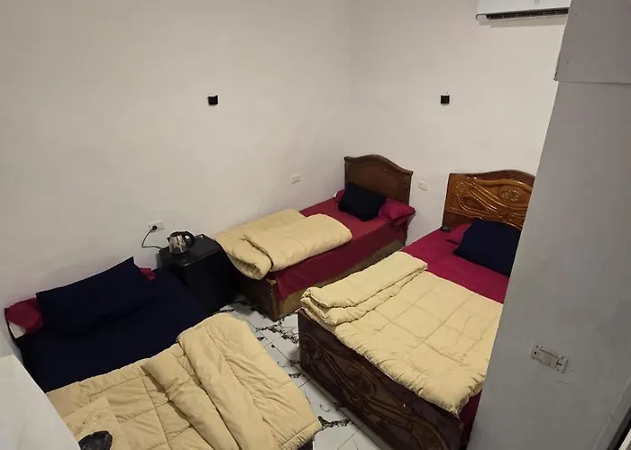 Dania House فندق دهب